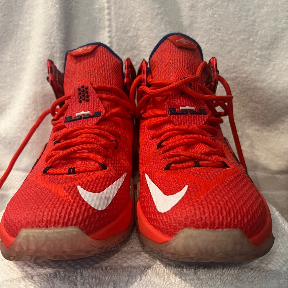 Men’s Size 8 Nike LeBron 12 ‘USA’